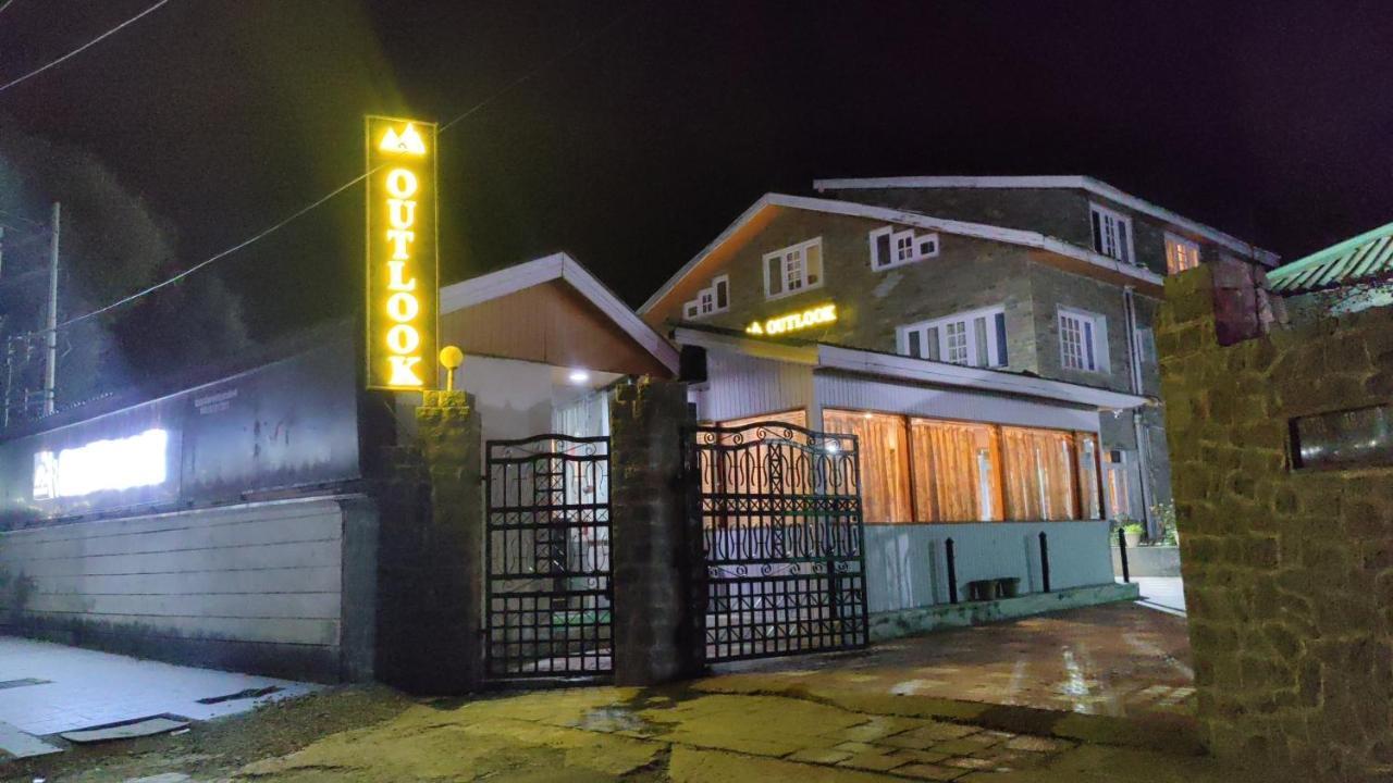 Hotel Outlook Pahalgam Exterior photo