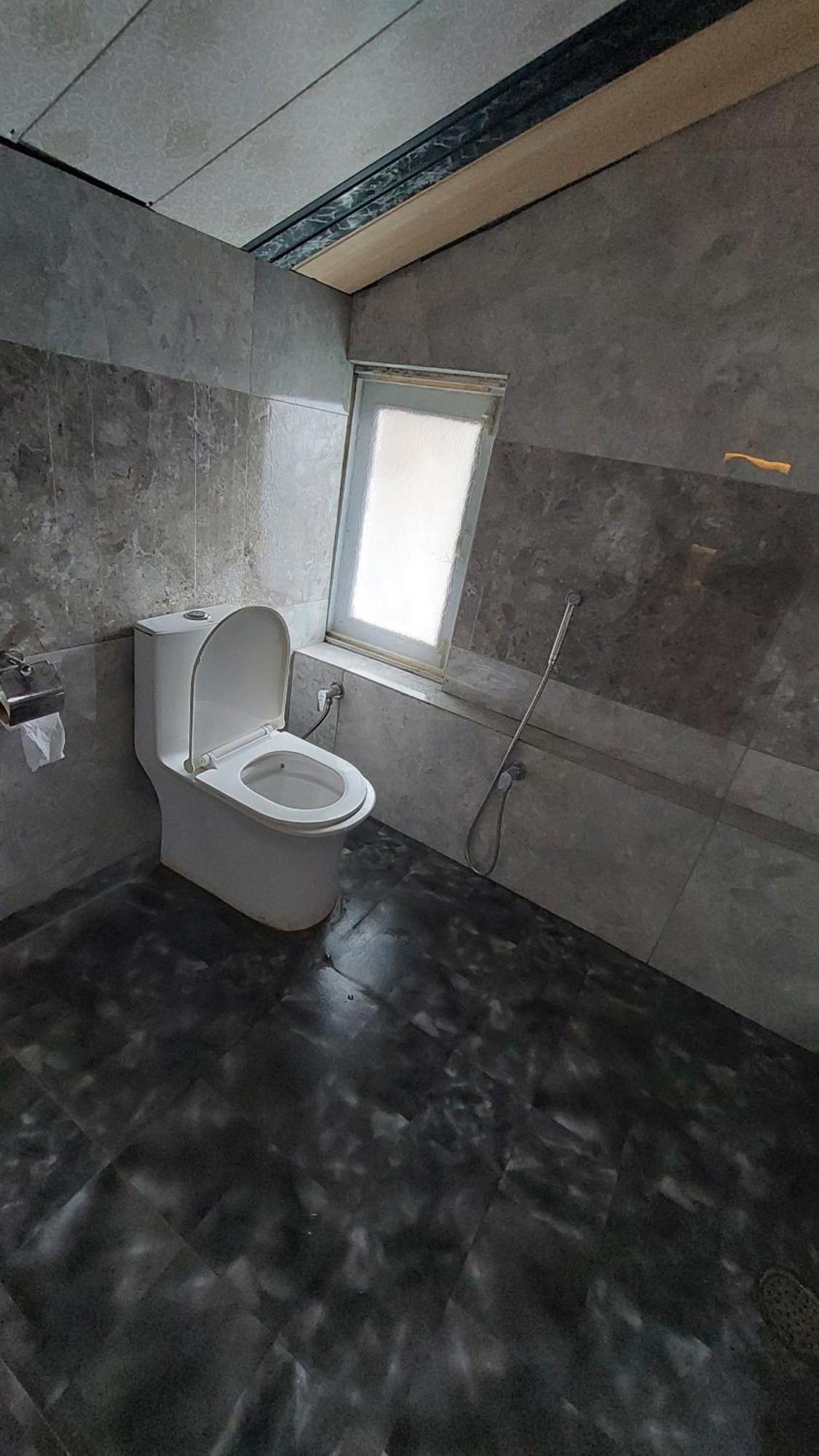 Hotel Outlook Pahalgam Exterior photo