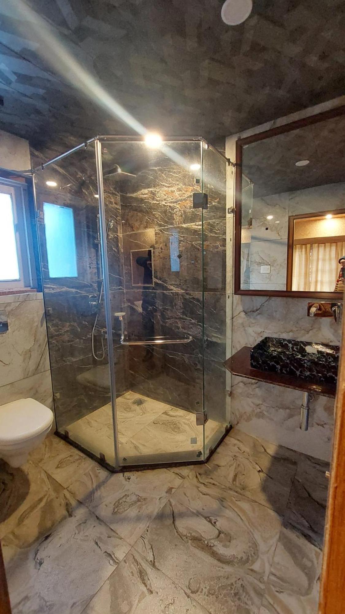 Hotel Outlook Pahalgam Exterior photo